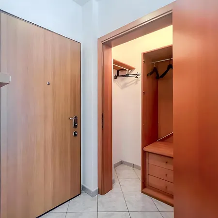 Pleione 34 Apartamento
